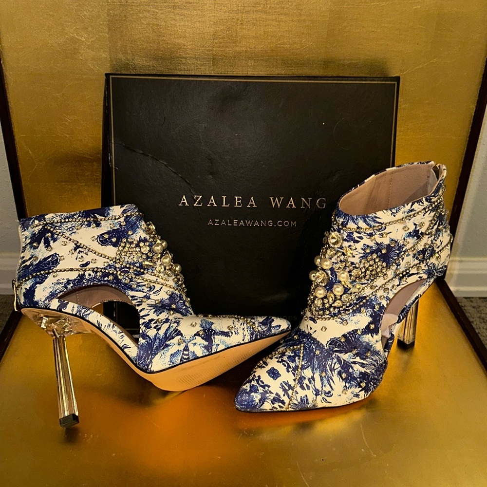 Azalea Wang size 7.5 heels/booties